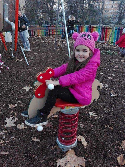 Якета за момиче на 4-5 години