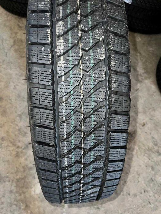 Anvelope De Iarnă BRIDGESTONE Blizzak W810 205/75 R16c 110/108R