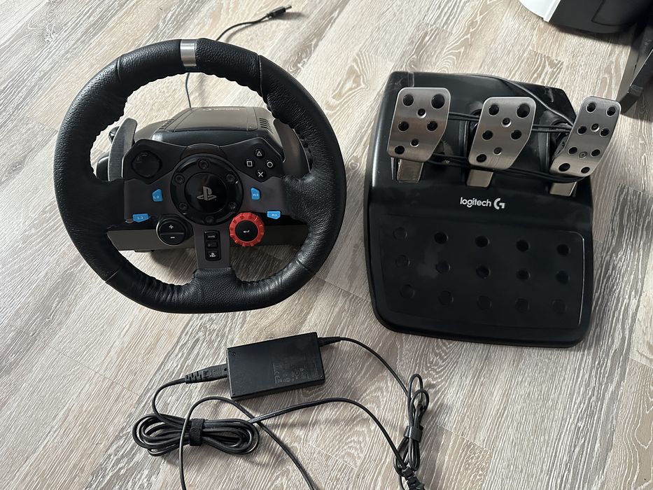 Volan Logitech G29 + Cockpit