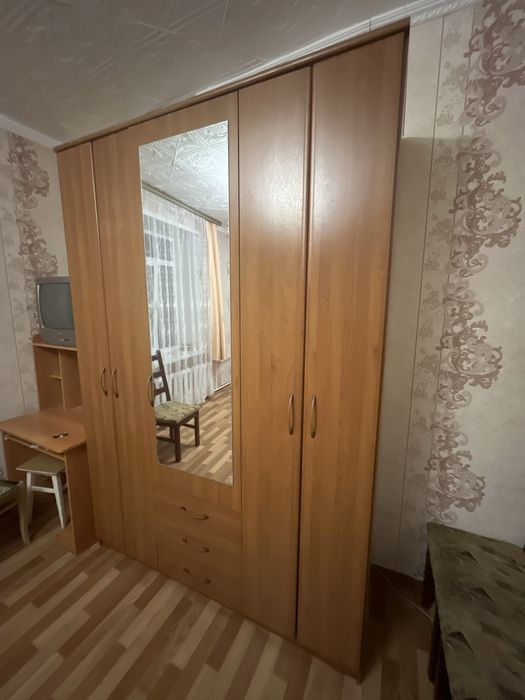 Продам шкаф недорого
