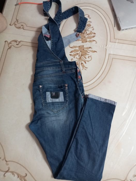Джинсовый комбинезон 46-48 р-р