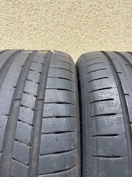 2 бр. летни гуми 245/40/18 Dunlop DOT 1622 4 mm