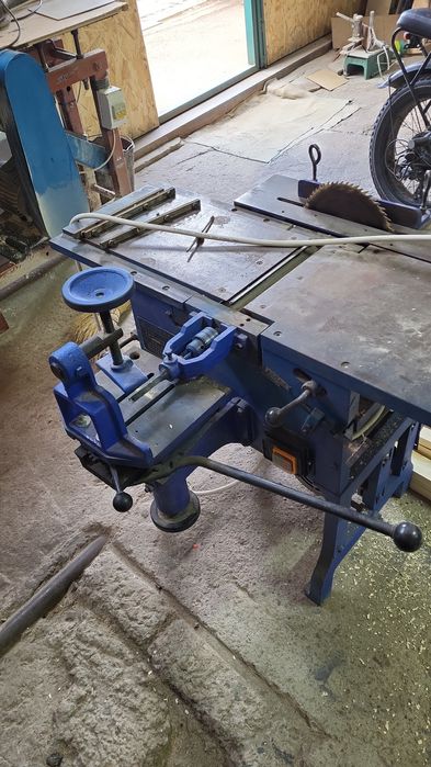 Деревообрабатывающий сттанок