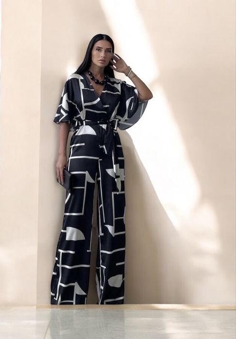 MANGO дамски елегантен  гащеризон черно и бяло