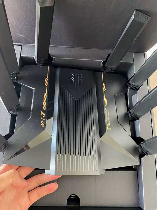 ZTE BE7200 Pro+ новый стандарт WiFi 7 двух диапазонной порт 2,5 Гбит/с