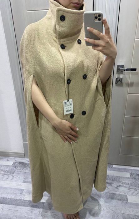 Пальто/кейп/пончо Zara