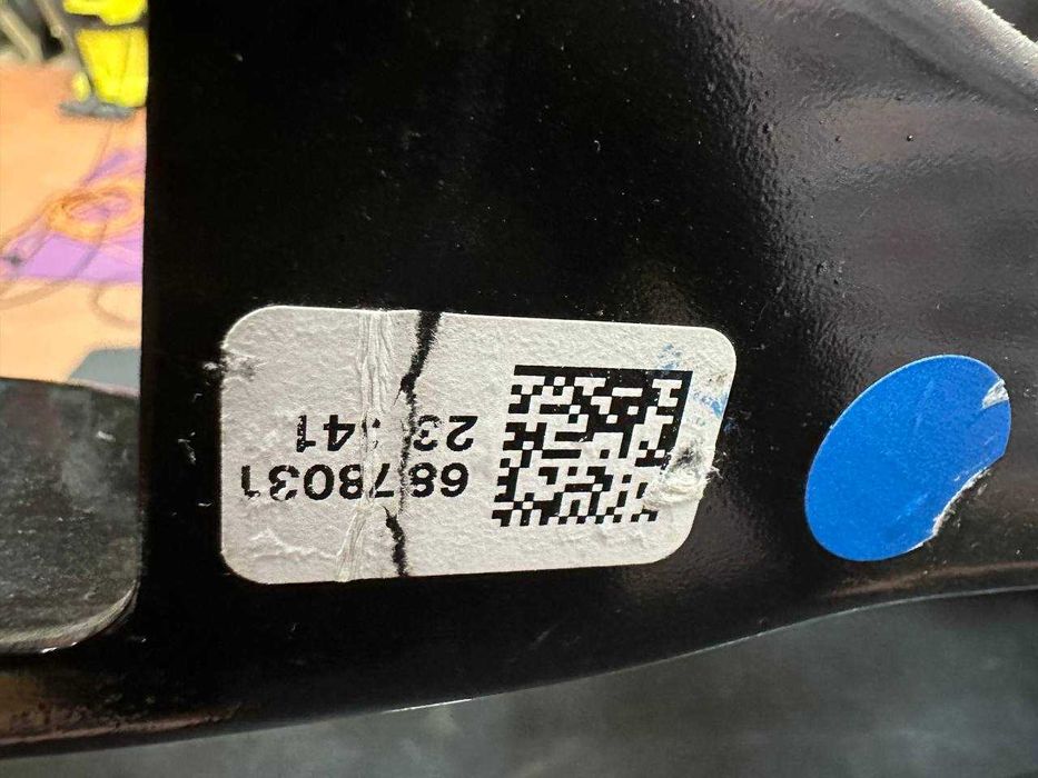 Fuzeta dreapta spate BMW g06