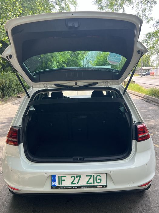 Volkswagen e Golf full electric de vanzare
