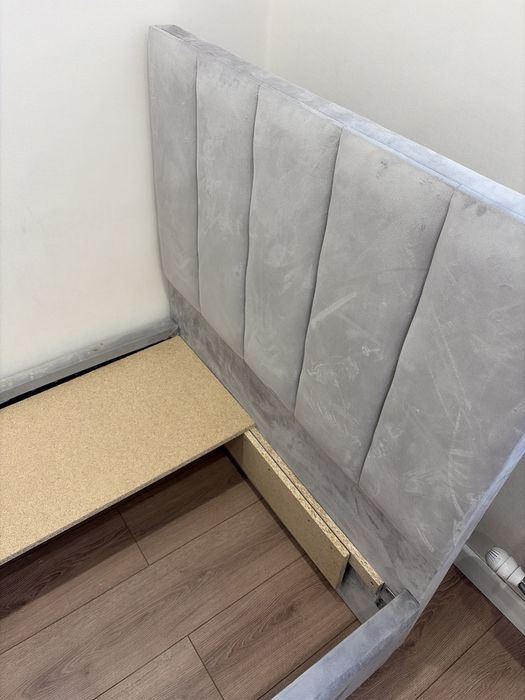 Продам срочно кровать 200х90