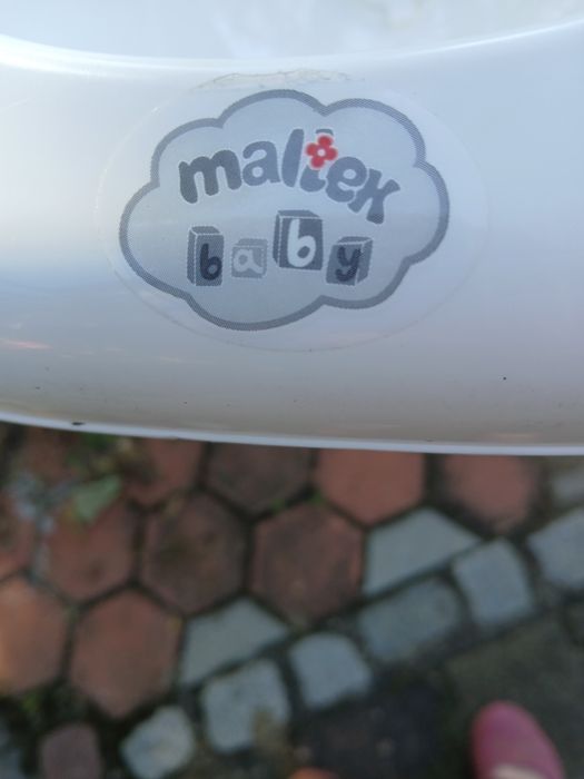 Бебешка ваничка със стойка