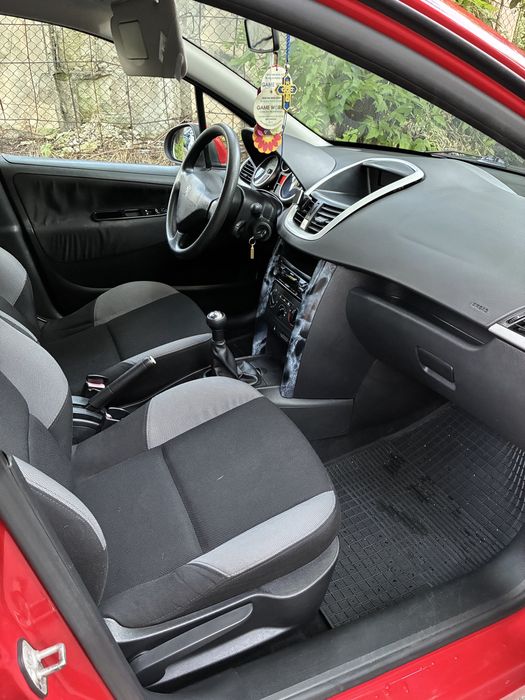 Vând urgent !  Peugeot 207 1.6 HDi Diesel 2006 – Economic și fiabil