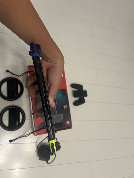 Nintendo switch  cu multe jocuri