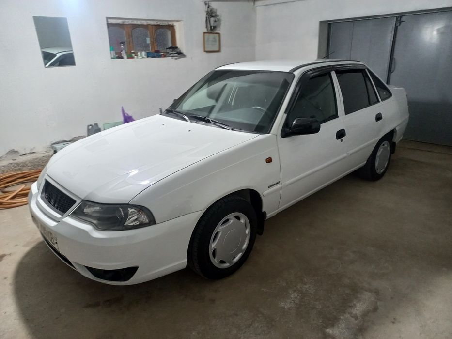 Срочна Нексия 2 сотилади 1.6л