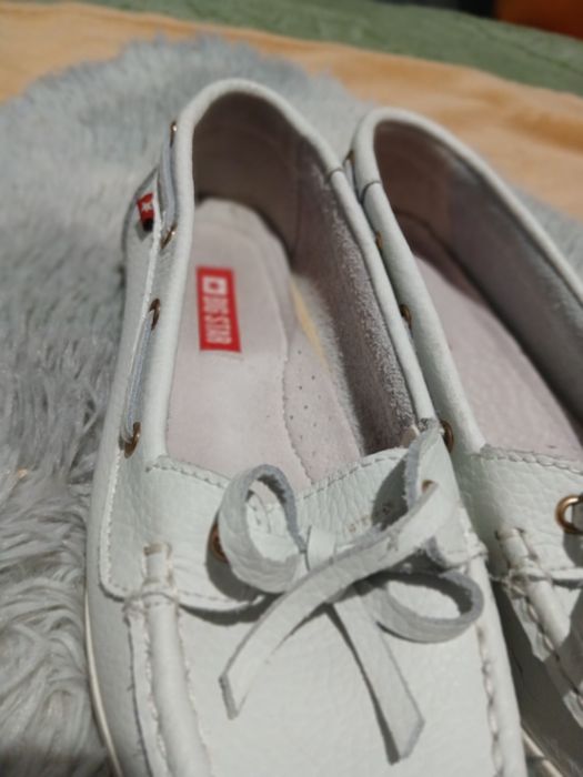 Бели мокасини ест. кожа 36