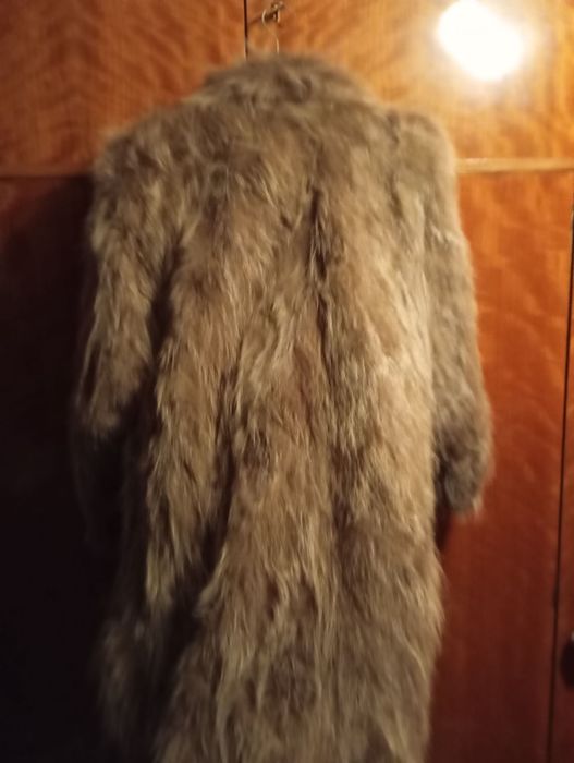 Дамско палто от естествена кожа на дървесна мечка