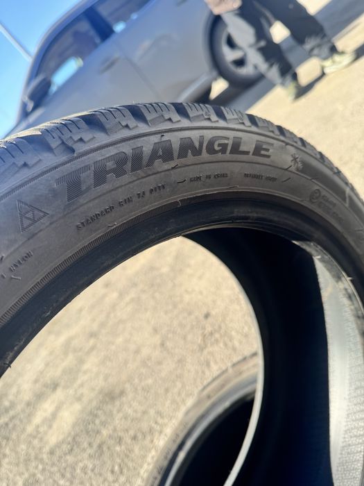 215/45/17 продам шины