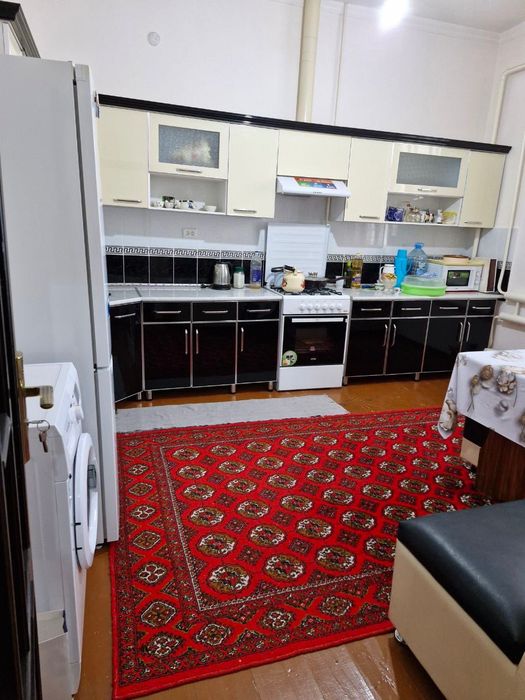 Шовот шахрида яшашга таййор уй сотилади