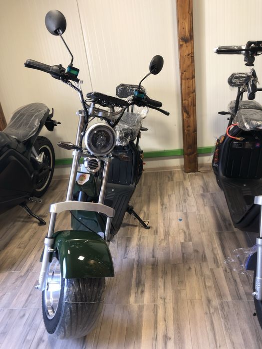 Scuter electric cu cartela model 2026