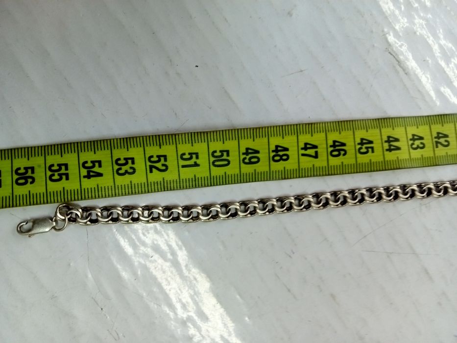 Продам серебряную цепочку.