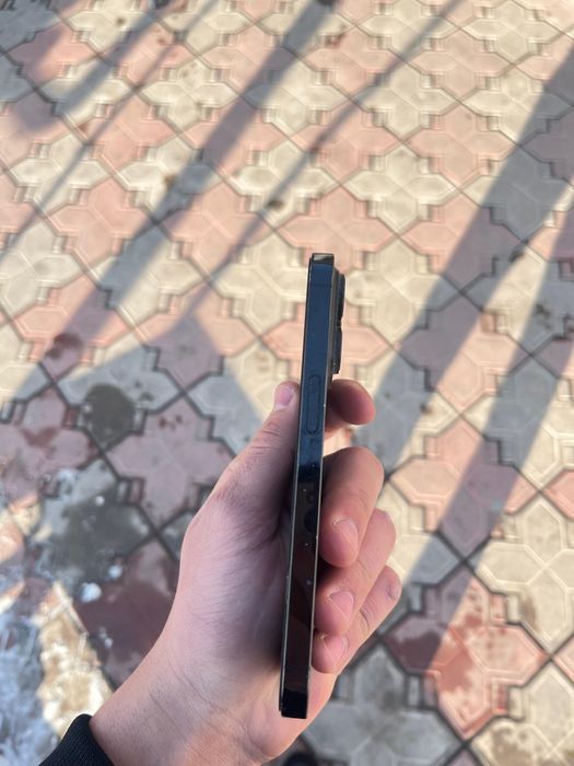 Продам айфон 14 про