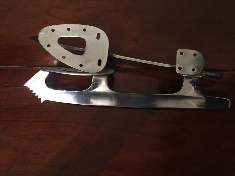 Лезвия для фигурных коньков