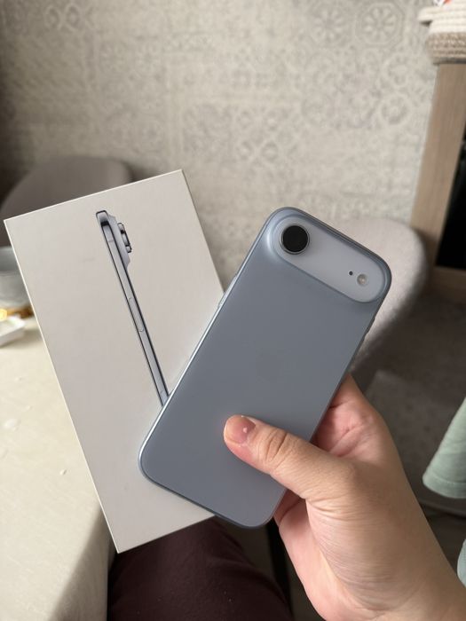 Срочно продам iPhone Air