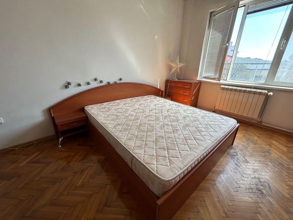 Легло, гардероб, пълен комплект мебели за спалня