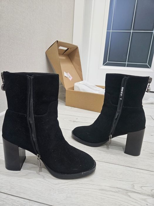 Продам Ботильоны зима.