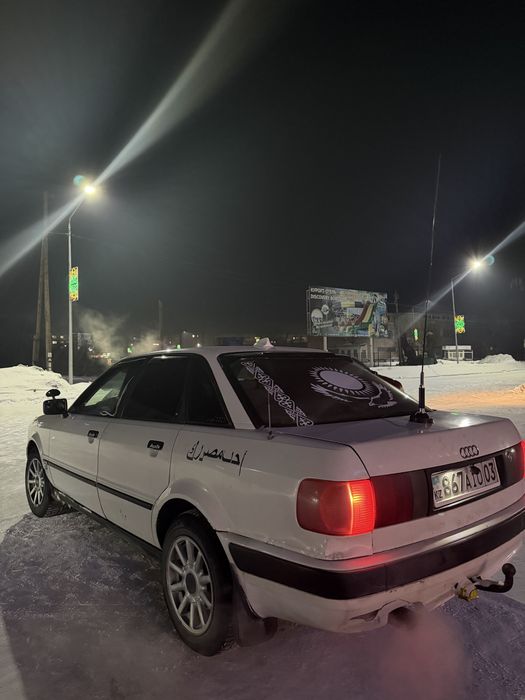 Продам-ауди б4 в хорошем состояний