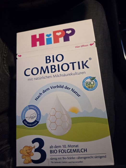 Lapte praf hipp 3