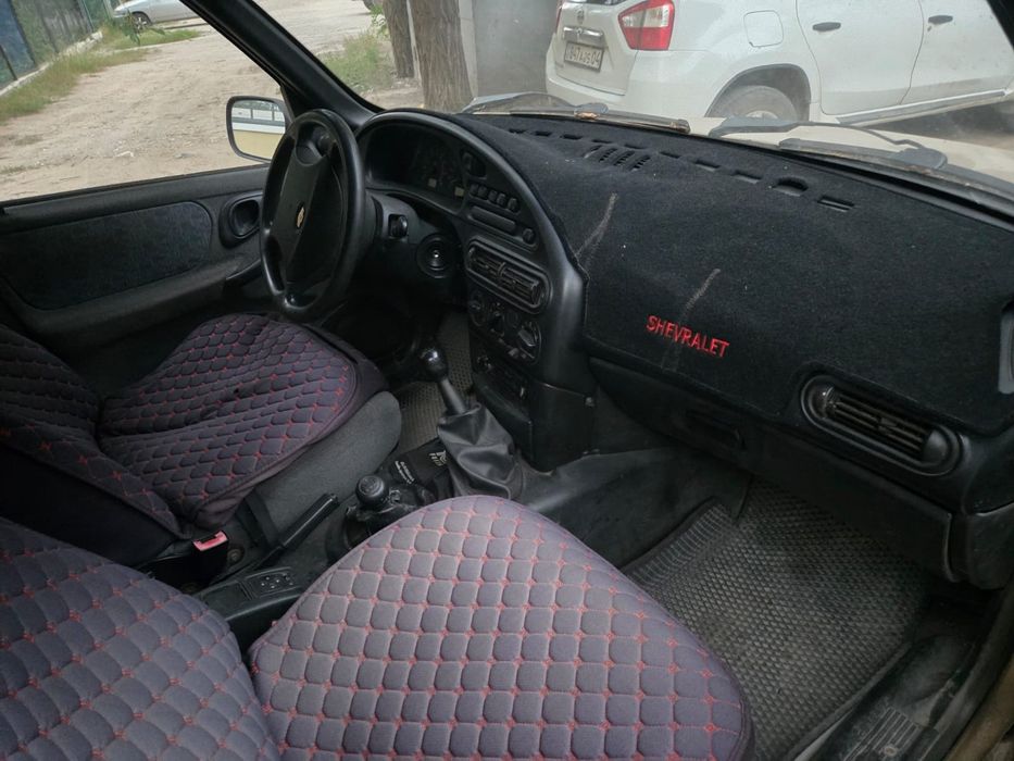 Chevrolet Niva 2005