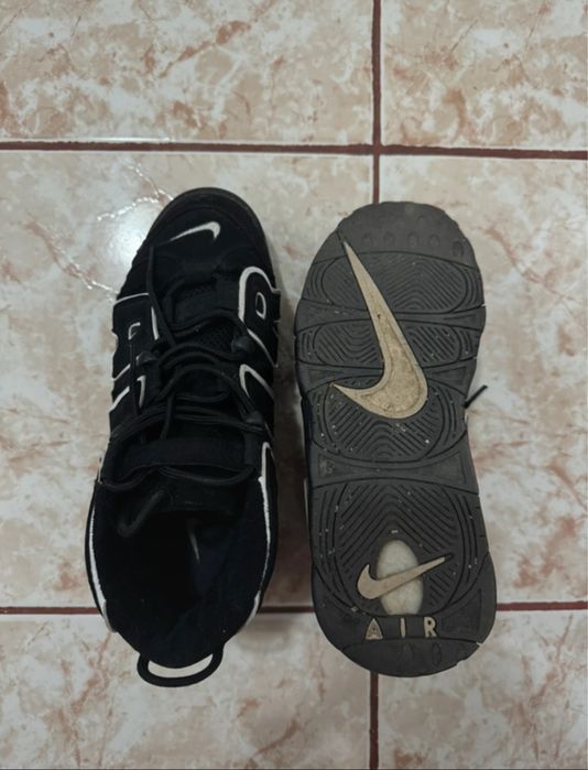 Adifasi Nike uptempo black