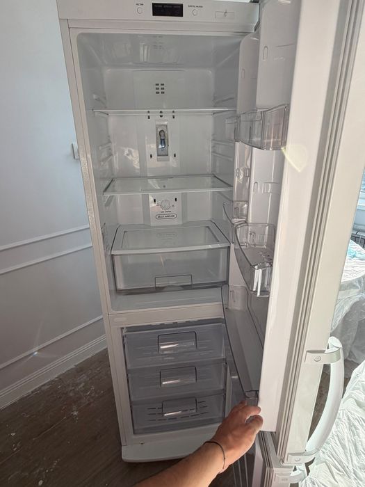 Холодильник LG 90к, морозильник Midea 70к