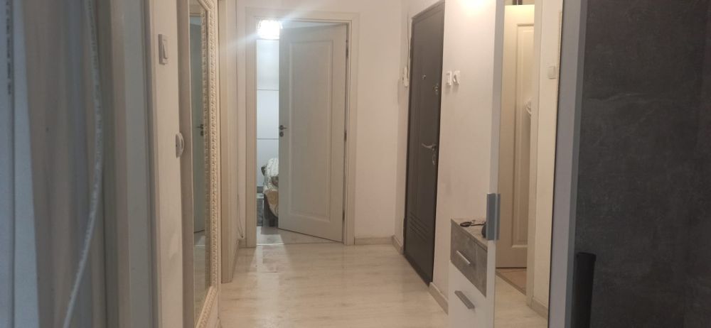 Apartament 2 camere de închiriat