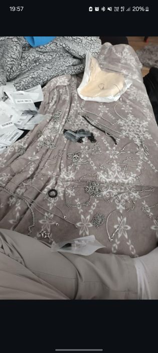 Lănțișoare, brățări, inele