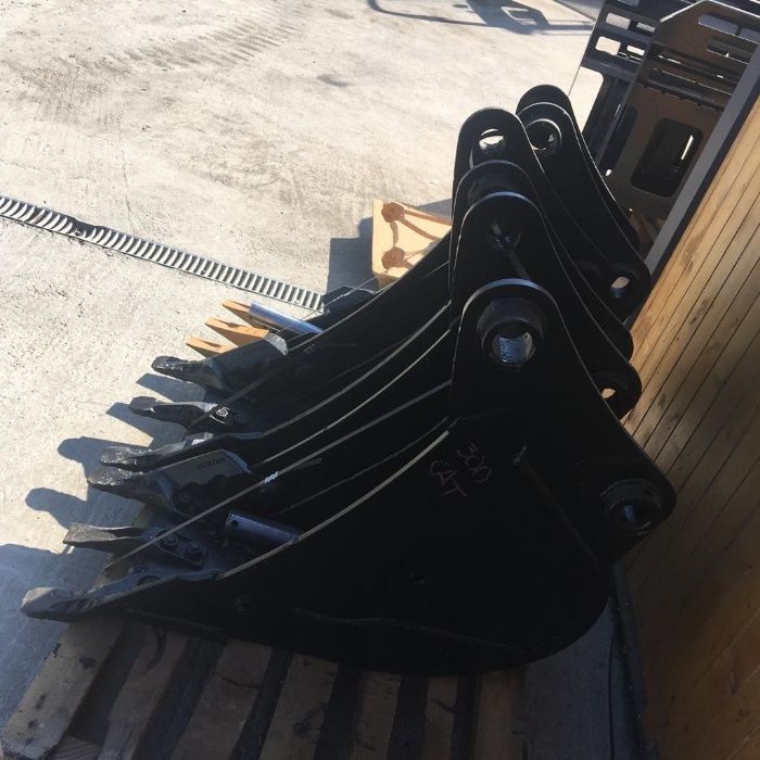 Cupa excavare 300mm buldoexcavator CAT D/E/F HARDOX STOC