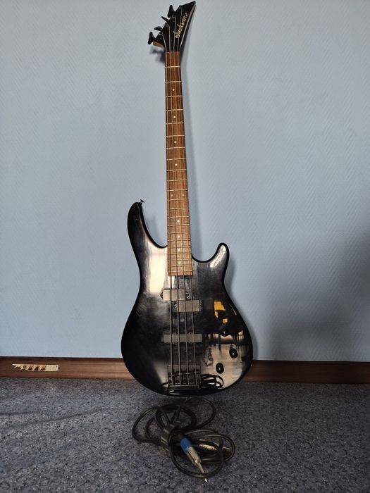 Бас-гитара JACKSON