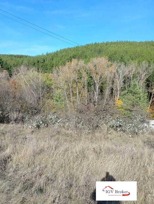 Продава парцел в с. Клисура, гр. Банкя