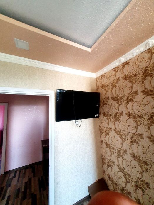 4 xonali kv sotiladi