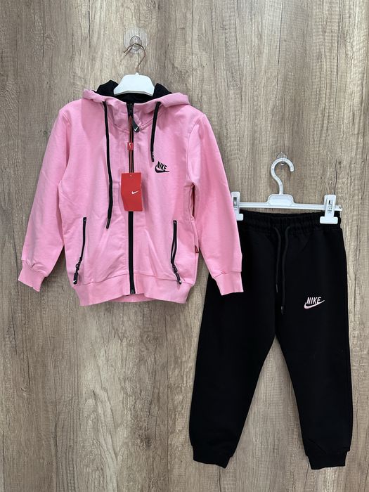 Спортивка Nike для девочек