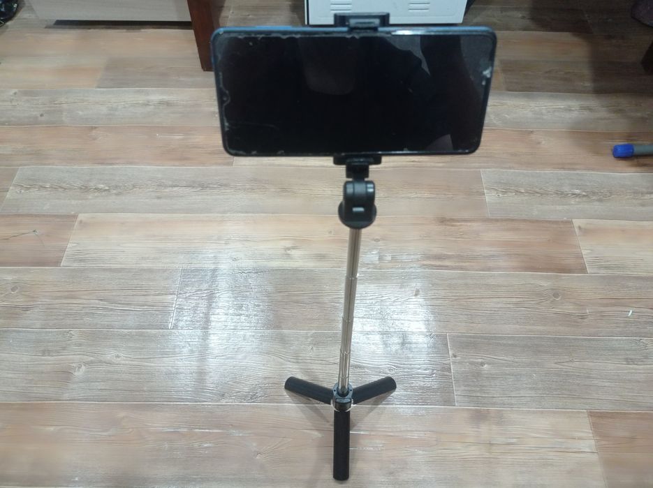 Продам сэлфи палку