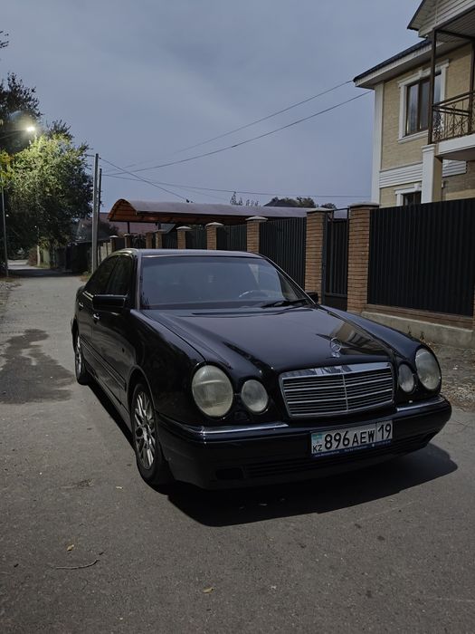 Мерседес 210 3.2