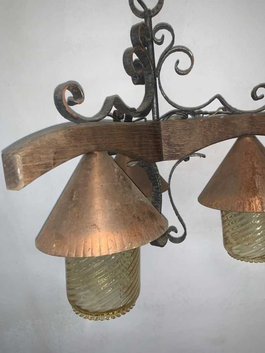 Candelabru terasa/cabana din lemn cu fier forjat