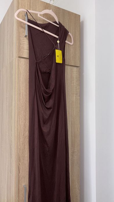 Rochie Louis Vuitton maro jerseu slinky elastic,cu spatele gol