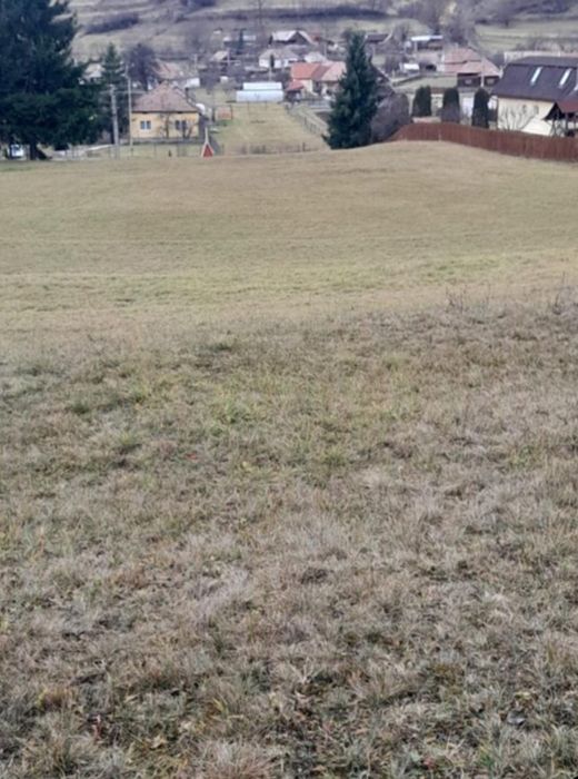 Vand teren intravilan - toplita