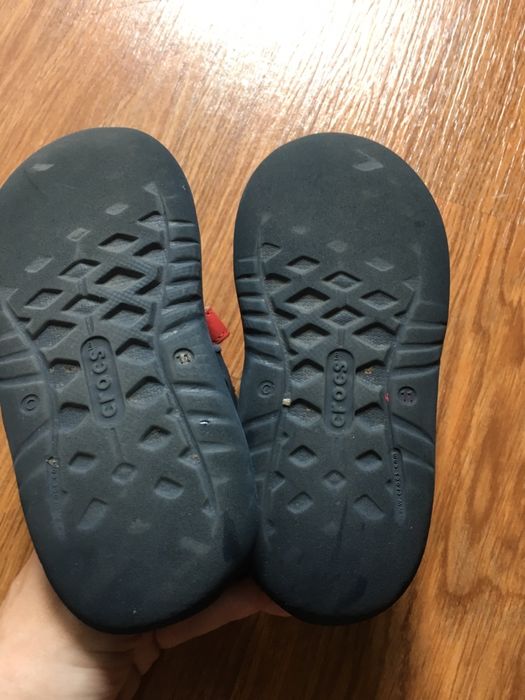Crocs c13 и  j1 сандали