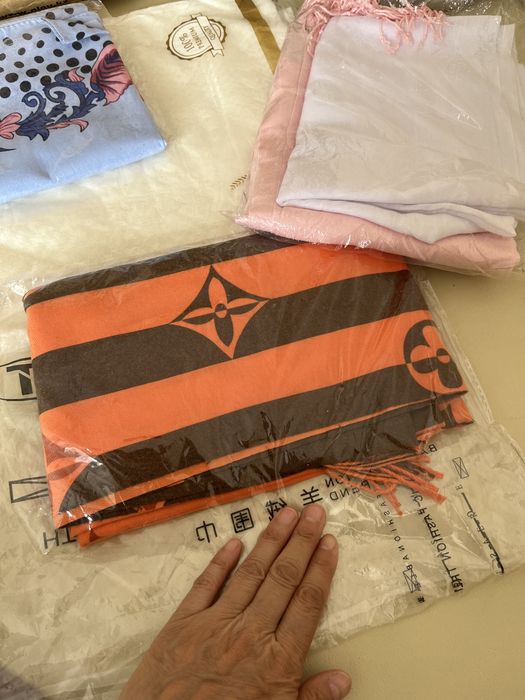 Платки Шарфы палантины