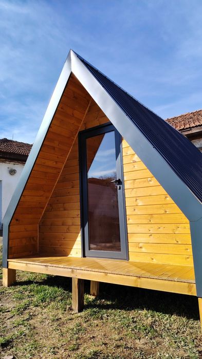 Малка преместваема алпийска къщичка