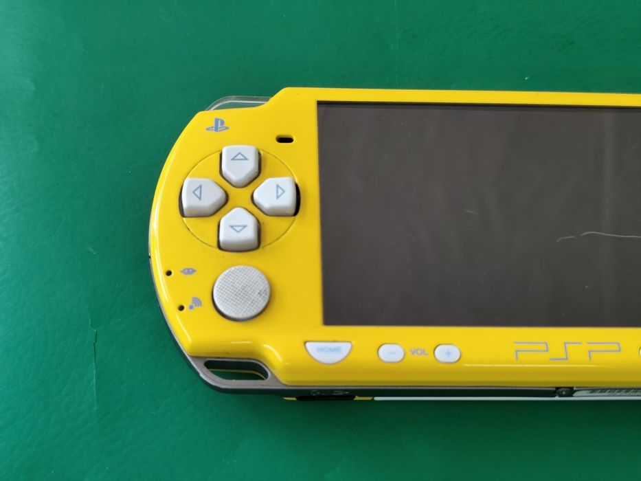 конзола  sony portable  psp the sipspsons limited edition 2004