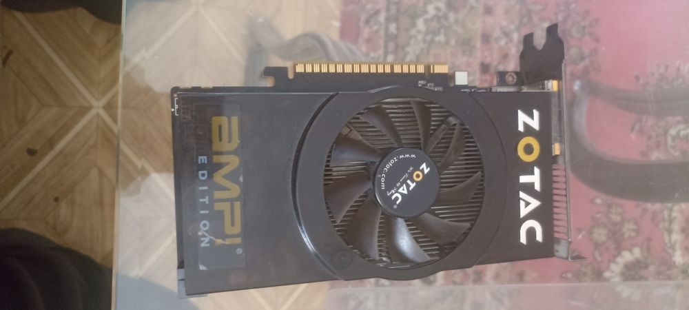 Продам видеокарту GTX 450 1 Гб